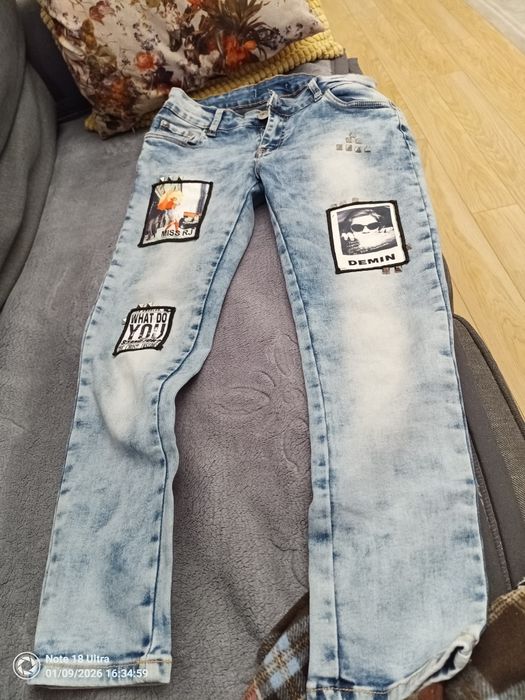 Dziewczęce spodnie jeansowe,ozdobne