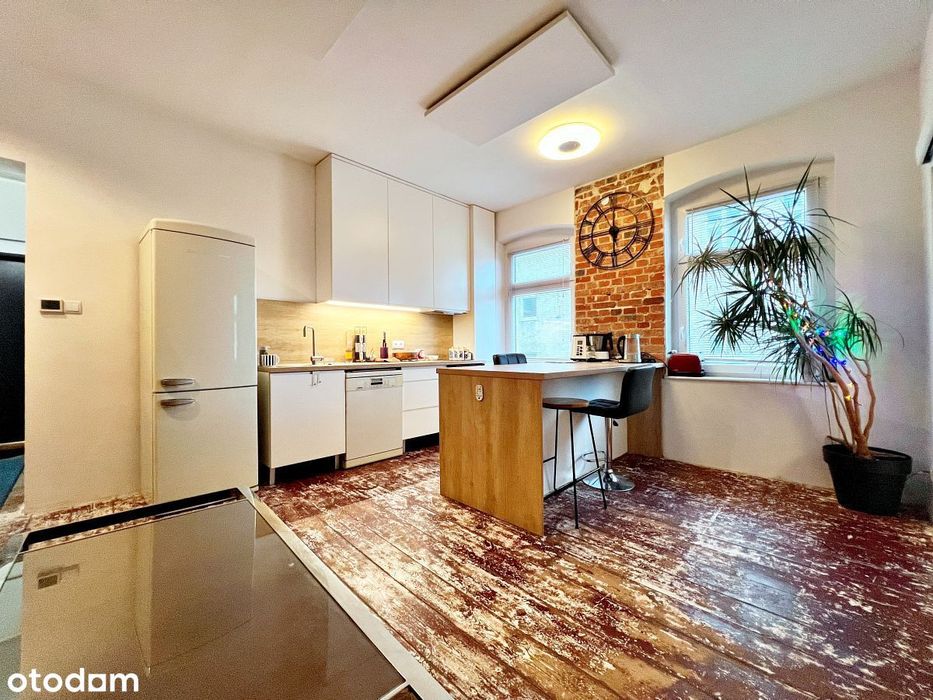* 2 pokoje / po remoncie / Manhattan *