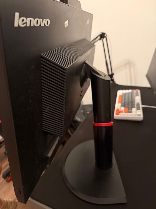 Monitor Lenovo thinkvision 23.8 cal 60hz