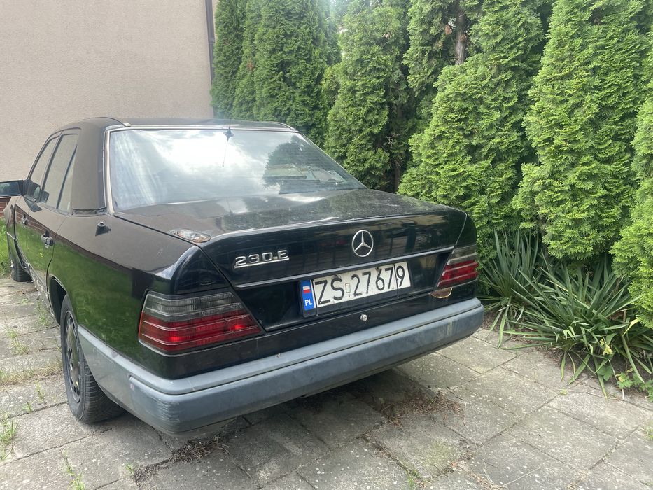 Mercedes-Benz W124