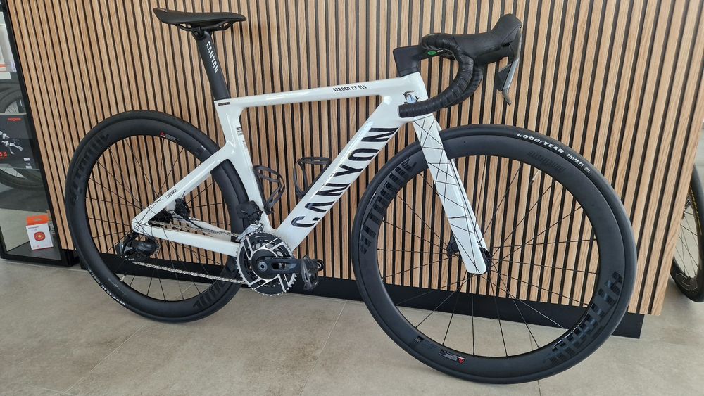 Canyon Aeroad CF SLX 7