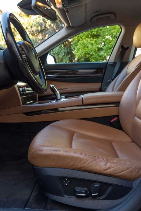 BMW 7.30 em ótimo estado