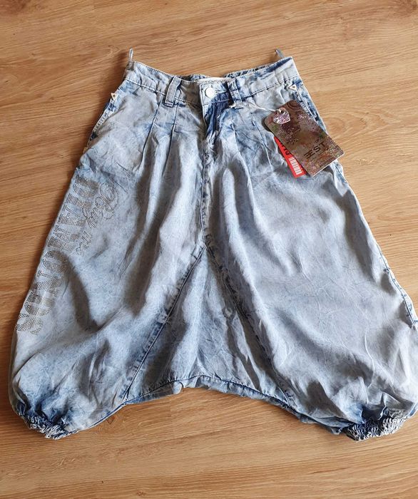 Капрі на дівчинку, р.36, вживана річ