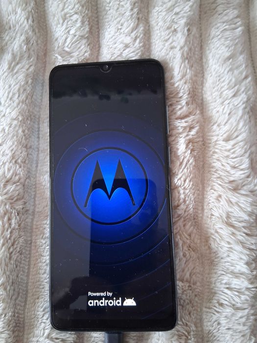 Telefon Moto e22 Dual Sim