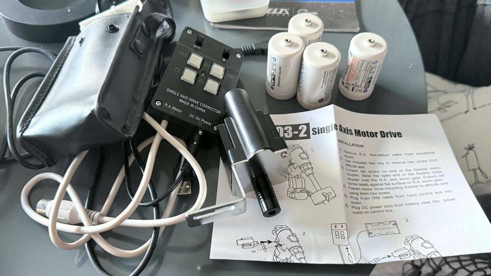 Teleskop MAK 127 Sky-Watcher + montaż EQ3-2 + napęd 1-oś (stan bdb) + dodatki