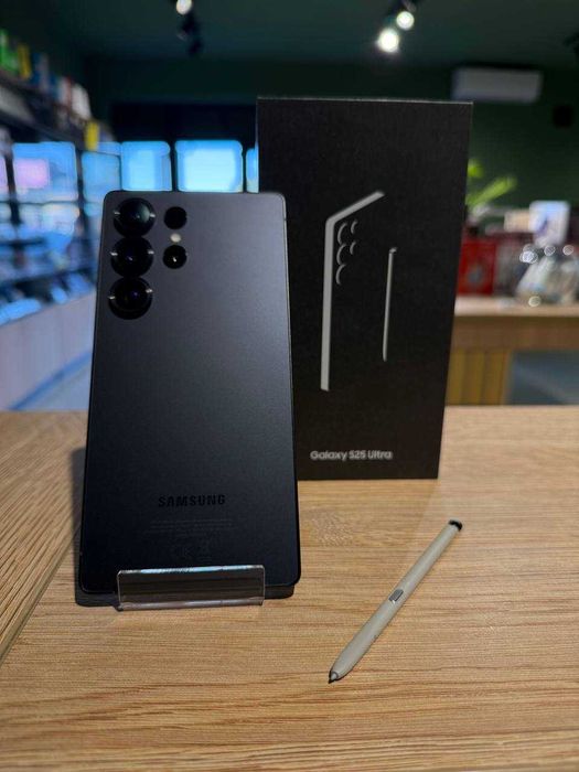 Смартфон Samsung Galaxy S25Ultra 12/512 SM-S938B/DS JEt Black