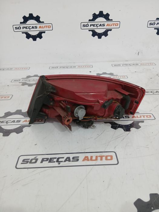 FAROLIM ESQUERDO BRANCO AUDI A5 8F7 CONVERTIBLE 2.0TFSI 2009-2014 ANO:
