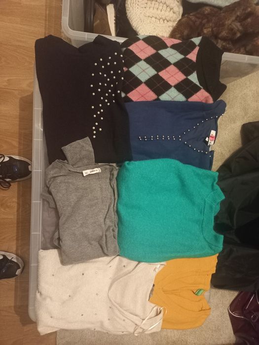 Roupa senhora várias