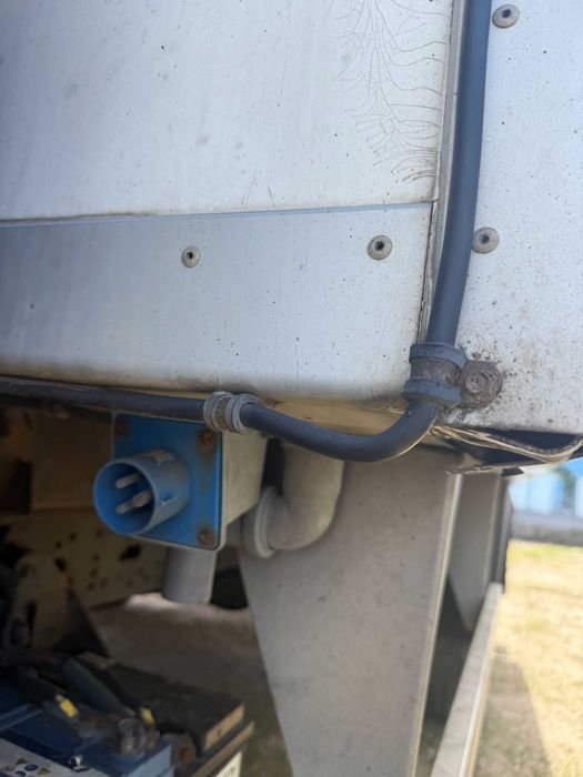 Contentor isotérmico com frio parque