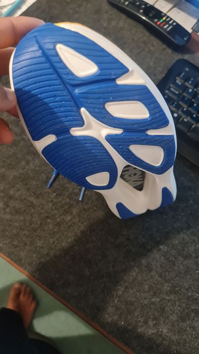 Hoka Rocket x2 Carbon plate