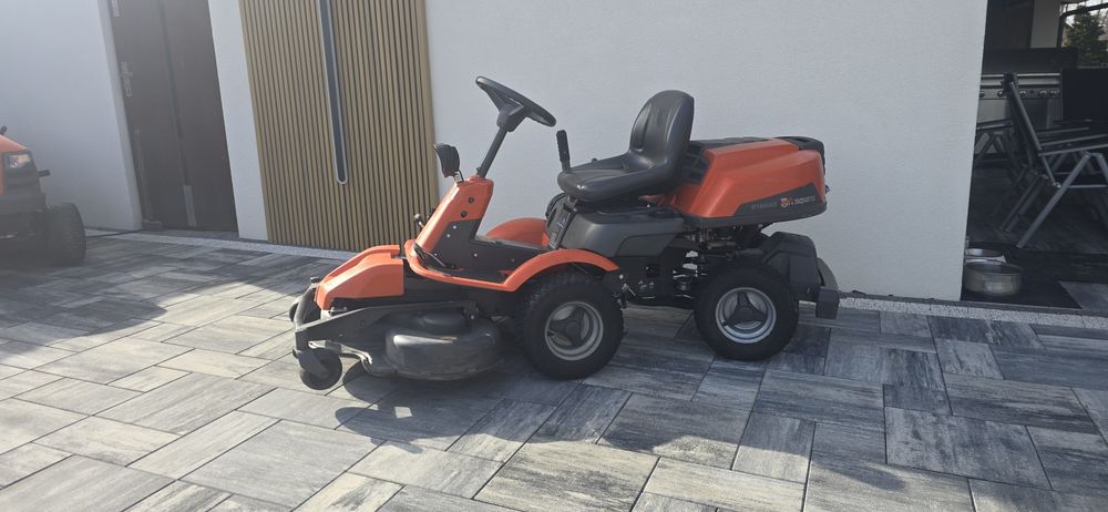 Traktorek kosiarka Husqvarna R18 4x4  Briggs 103cm
