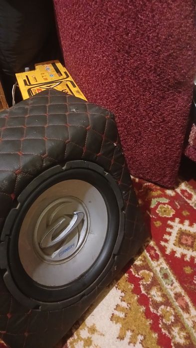 Сабуфер с усилителям