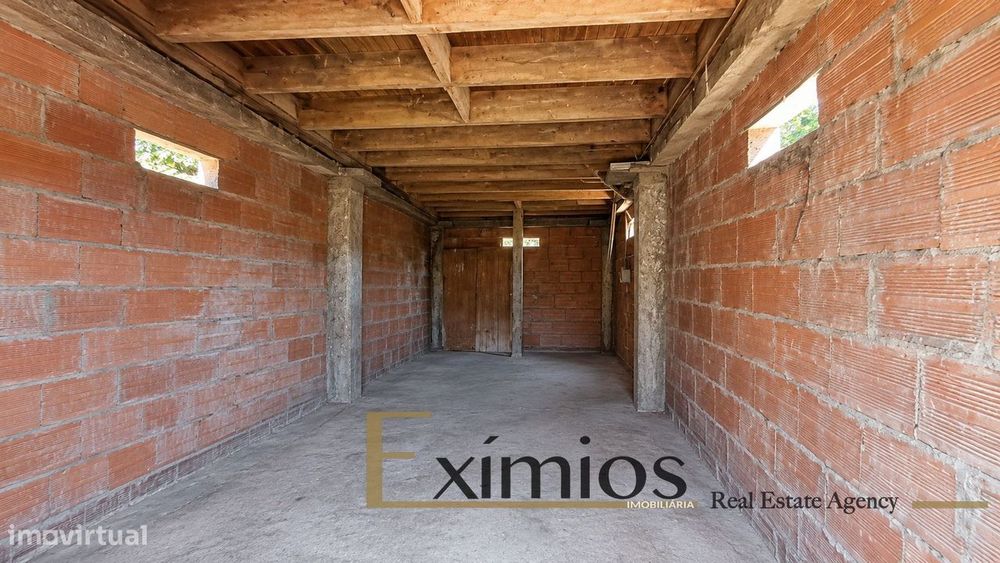 Quinta com 19.600m², situada na Maia
