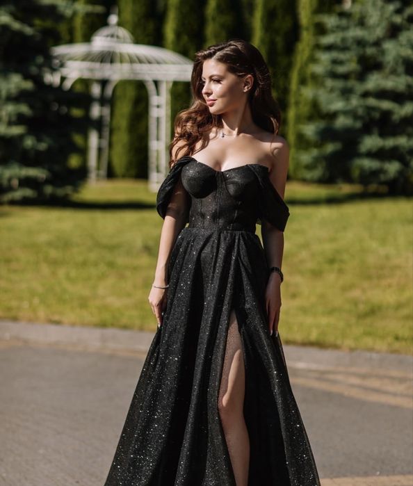 Випускне плаття, вечірнє плаття. Чорне випускне плаття