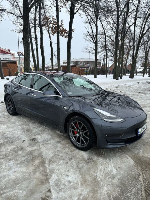 Tesla model 3 Long Range