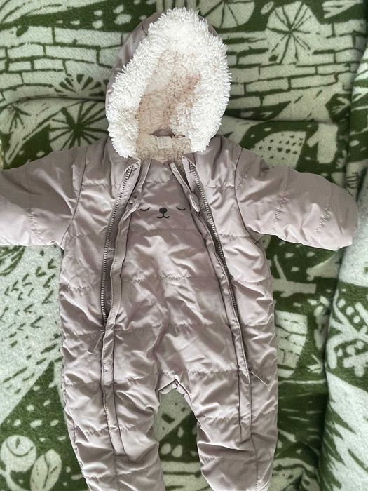 Macacão quente, tamanho 62 (2–4 meses)