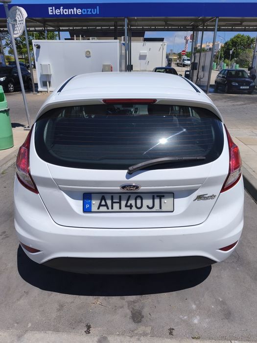 Ford Fiesta 1.5 TDCi Trend 2016 • Distribuição Mudada • 2 Chaves