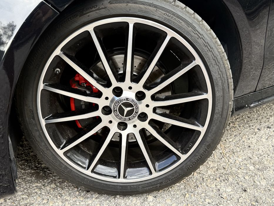 Mercedes-Benz CLA 180 CDi Pack Exclusivo AMG — photo 3