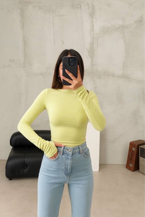 Лонгслів жіночий. Базовий лонгслів. Базова облягаючі жіноча кофта