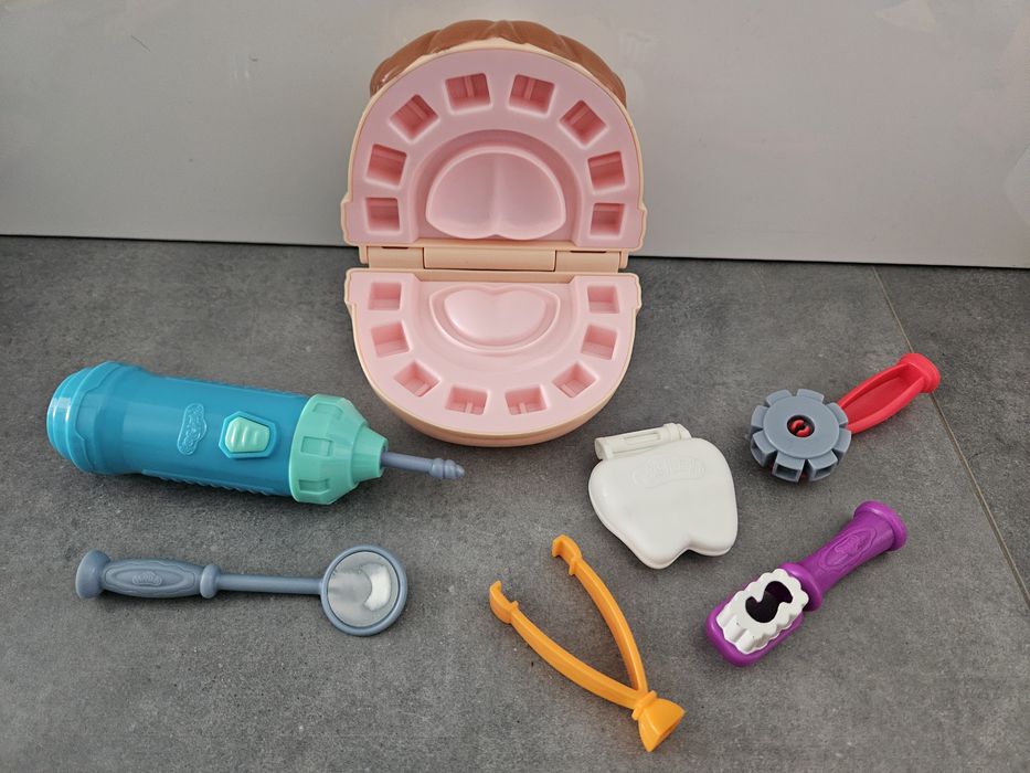 Ciastolina PLAY DOH zestaw zabawek + pudełko gratis