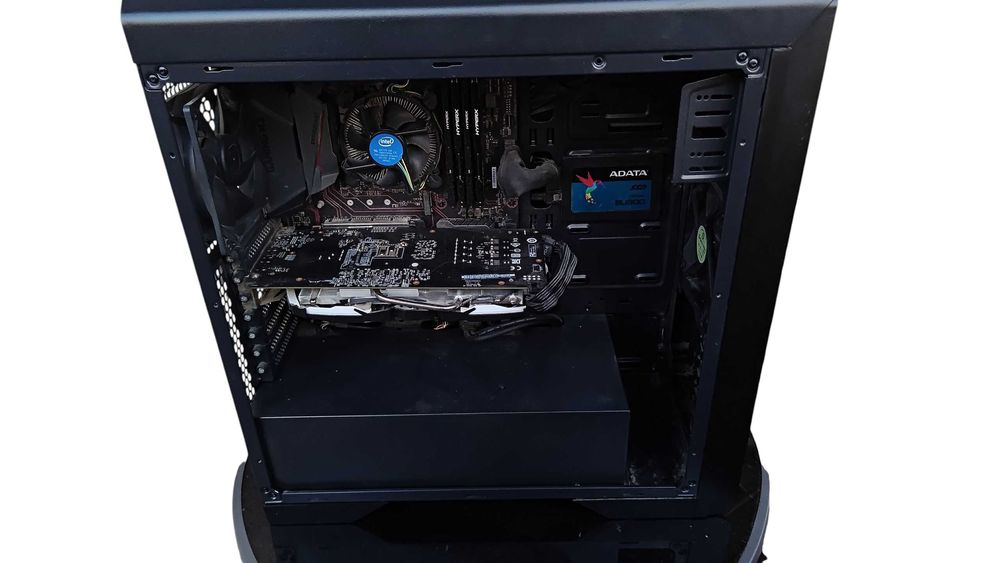 Komputer PC i-7,RAM 16Gb, SSG 256Gb