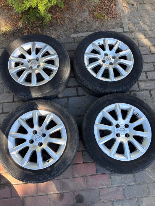 Alufelgi 4x100 ET 37 Opony 205/55 R16 Michelin Opel