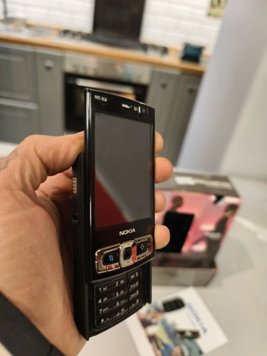 Nokia N95 8GB wraz z oryginalnym pudełkiem