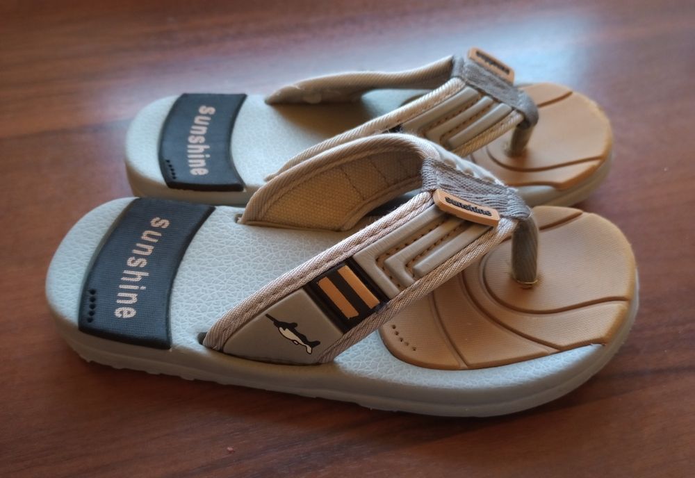 Klapki japonki chłopięce r. 29 jak nowe