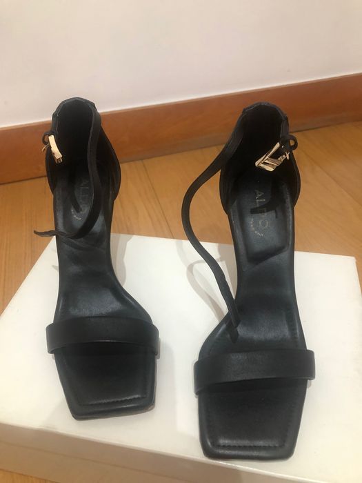 Sandálias pretas Aldo!