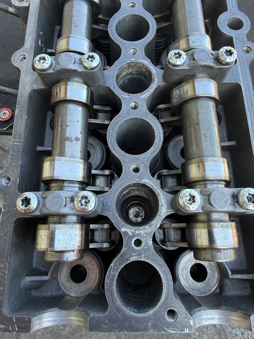 Sprzedam po regeneracji, nieużywaną głowicę do silnika BMW M57 306D4
