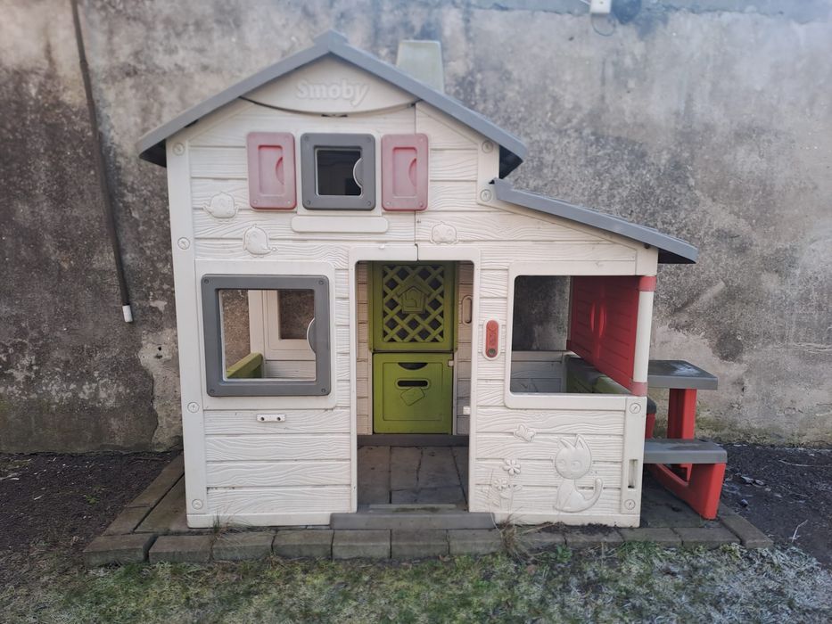 Domek plastikowy dla dzieci