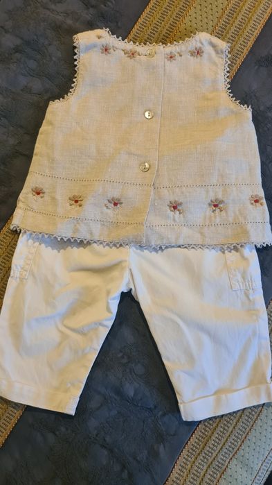 Conjunto de calças+ Top em linho bordado à mão tam. 0-6 Meses
