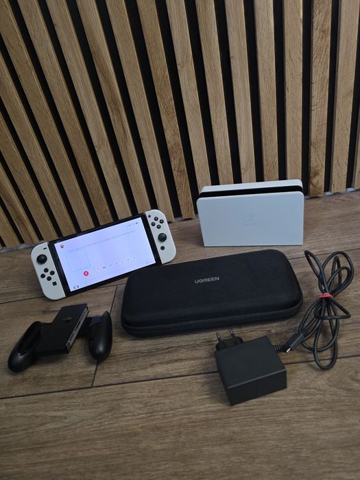 Konsola przenośna Nintendo Switch OLED zestaw