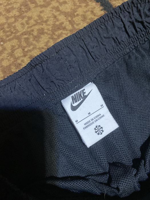 нейлоновые штаны Nike big logo