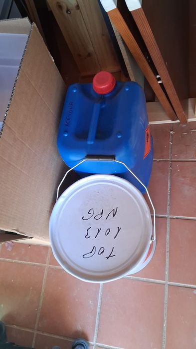 Vendo Resina Epóxi/Fibra de Vidro