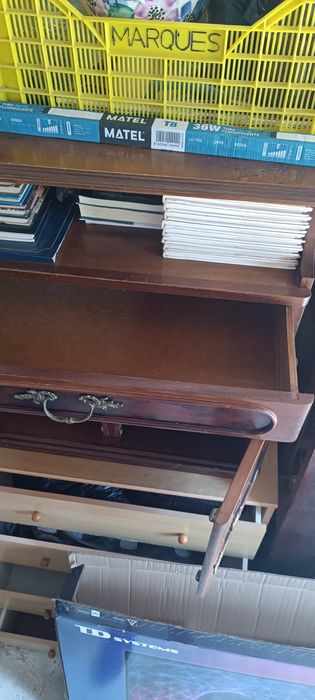 Mesa de apoio para TV