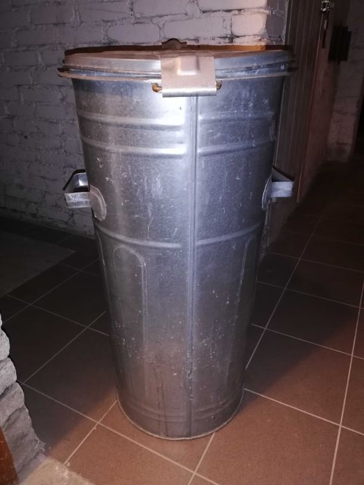 Pojemnik ocynkowany 110 litrów