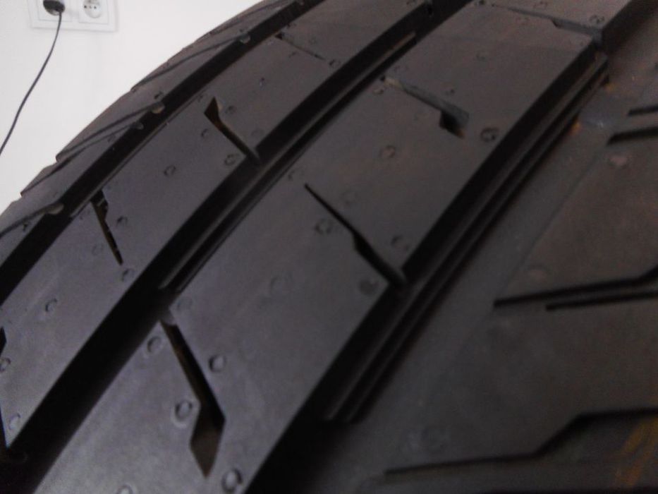 205/65 r16c continental contivancontact 200