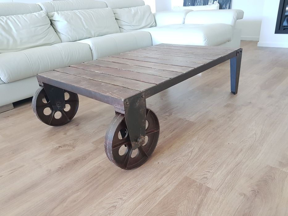 Mesa Centro [Loja Área]