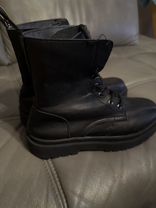 czarne trapery DeeZee rozmiar 36 sznurowane