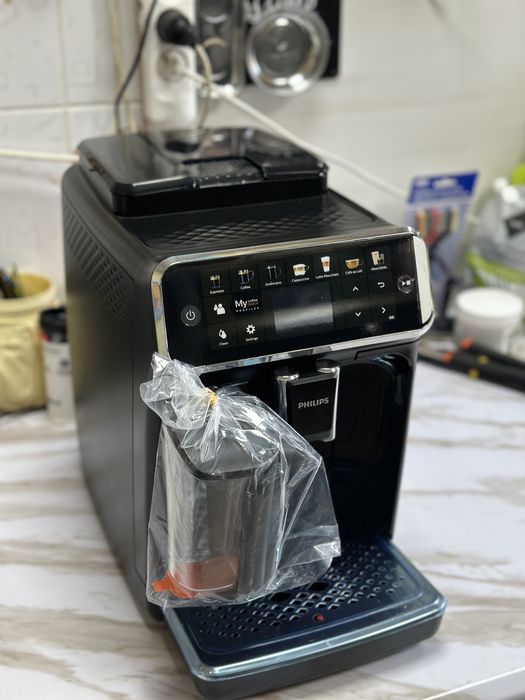 Зернова кавоварка philips latte go 5400 сток стан новоі