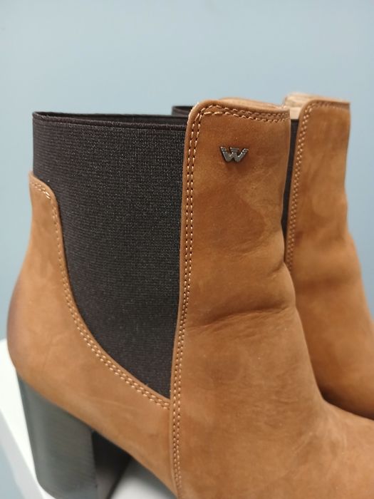 Mega, Oryginalne Botki za kostkę na obcasie - Wojas