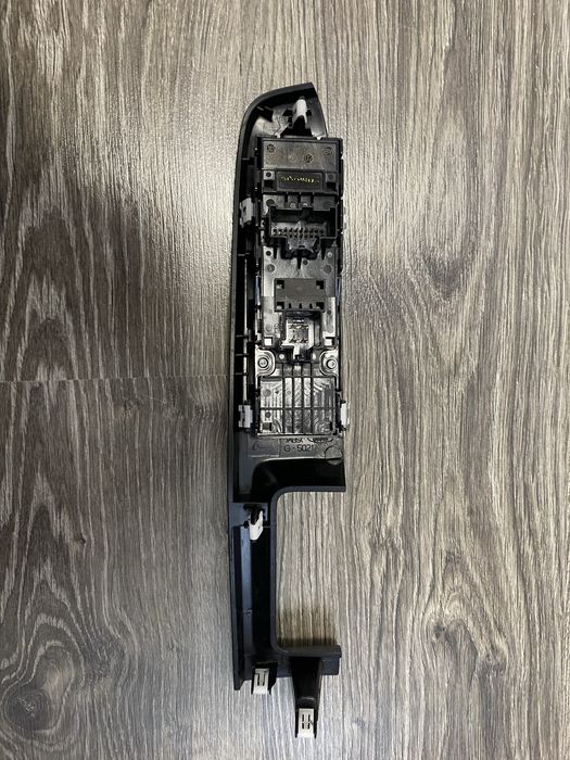 Блок керування склопідйомників з кнопками Ford escape 2023-2025