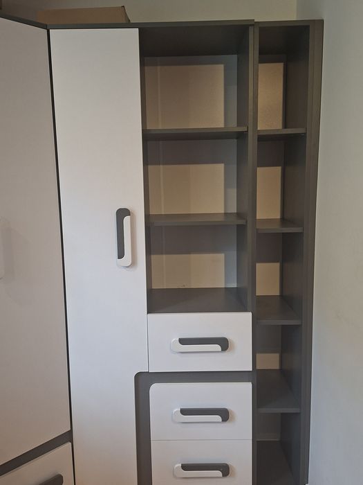 Sprzedam komplet mebli