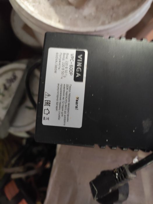 УПС Vinga безперебійник