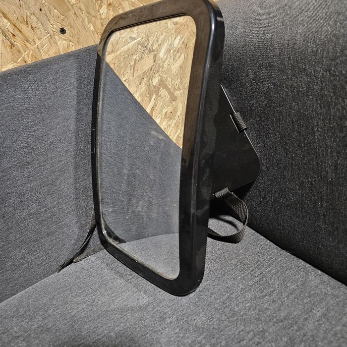 Lusterko do obserwacji dziecka