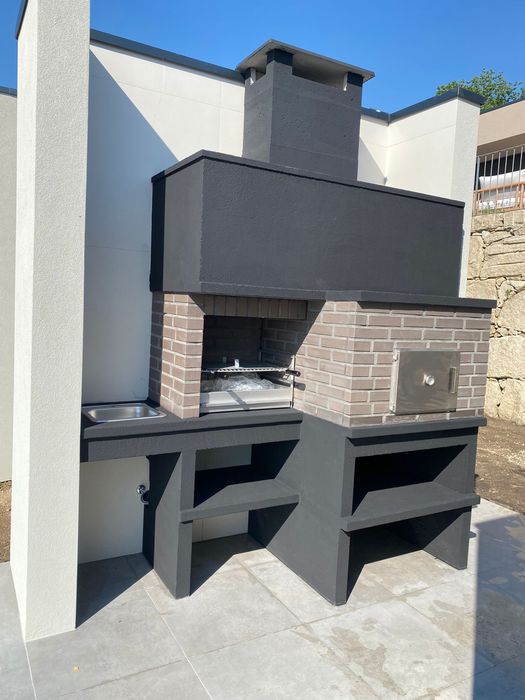 Churrasqueira c/ Forno Linhas Modernas