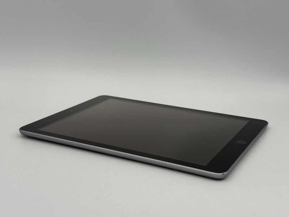 Tablet Apple iPad 6 generacji 32 GB bat: 90-100% + GW 6 msc