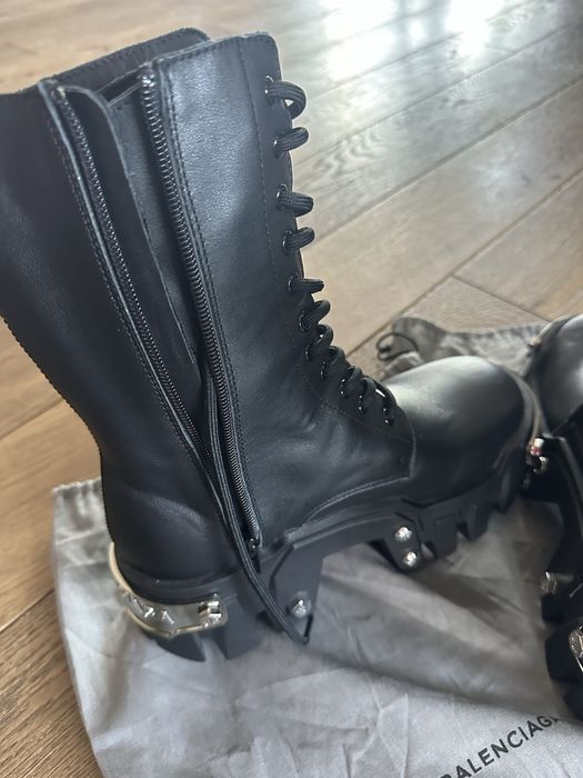 Balenciaga Strike Boot – Ekskluzywne buty w stylu industrialnym