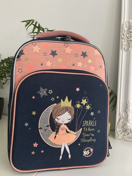 Шкільний рюкзак, ортопедична напівкаркасна спинка